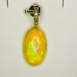 GIL Certified Yellow Gold 18K 1.16 Gram Natural Opal Cabochon Pendant