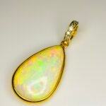 GIL Certified Yellow Gold 18K 1.24 Gram Natural Opal Cabochon Pendant