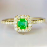 GIL Certified Yellow Gold 18K 2.13 Grams Natural Emerald Gemstone Ring